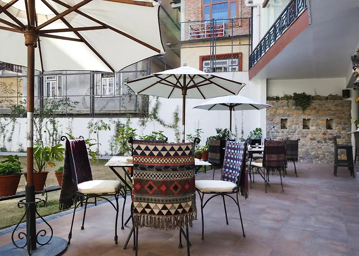 Shambaling Boutique Hotel